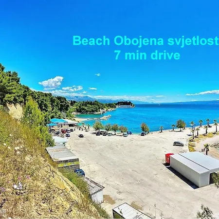 Comfortable Lovrincevic In The Center Of